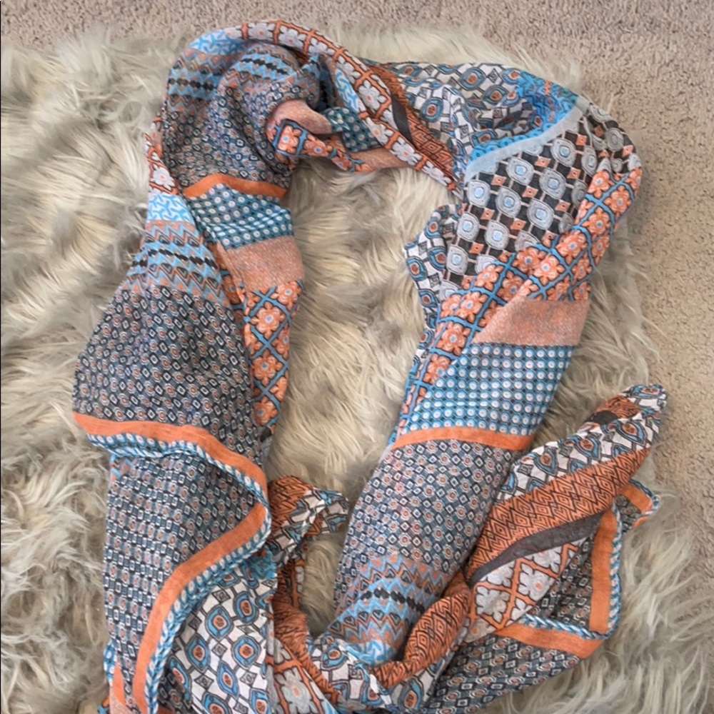 Scarf - Picture 2 of 2
